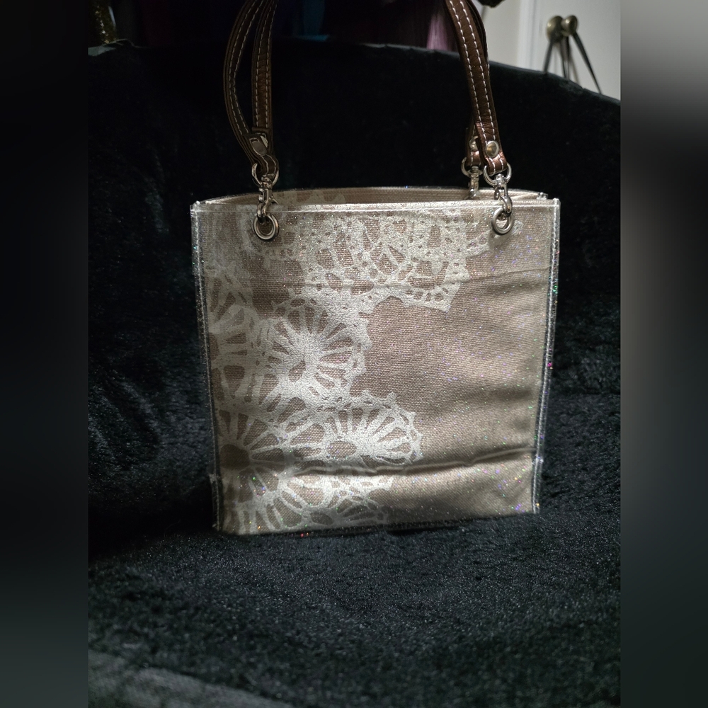 Elegant Silver Tote Bag - Picture 5 of 10